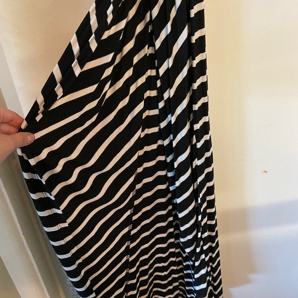 Bebe, extra small - Picture 2 of 3